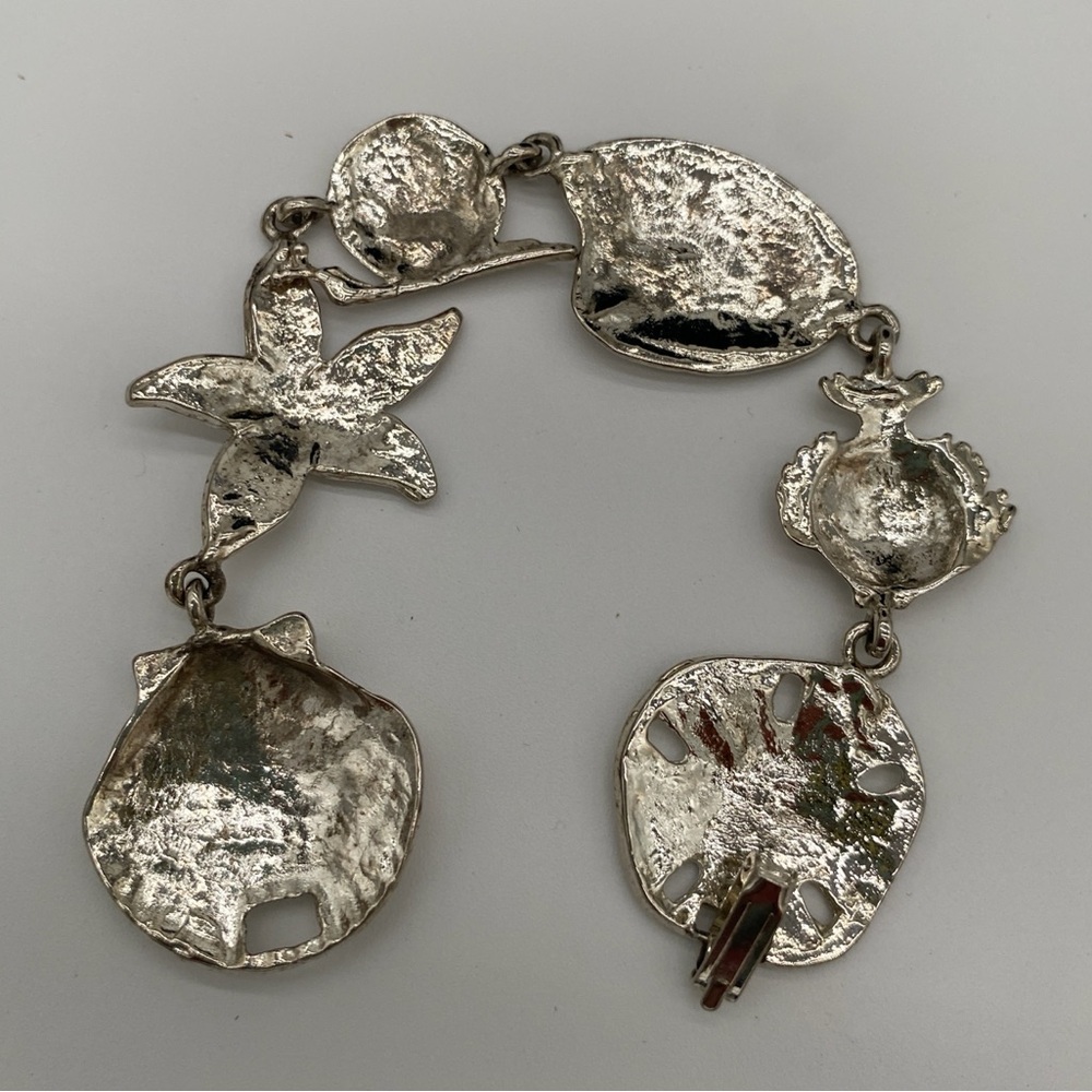 Silver-Tone Sea Life Beach Bracelet - Shells & Snails - Size 7.75” - Picture 4 of 6